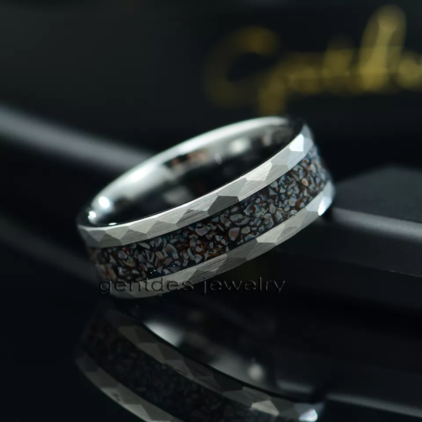 Tungsten Wedding Band, Hammered Ring, Blue Dinosaur Bone Ring, Engagement Ring men - 图片 2