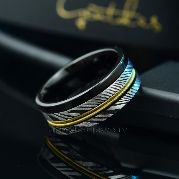 8MM Black Titanium Ring, Two Gold Guitar String, Men Wedding Bands,Yellow Gold Plated Wedding Ring Damascus Ring - 图片 2