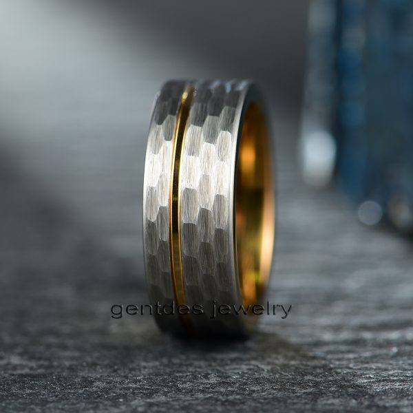 8mm Yellow Gold Hammered Tungsten Ring, Silver Wedding Bands Ring, Men Comfort Ring - 图片 2